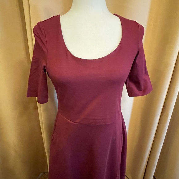 NEW! Pact Windsor Wine Fit & Flare Scoop Neck Midi Dress Size Small NWT! - Picture 4 of 10
